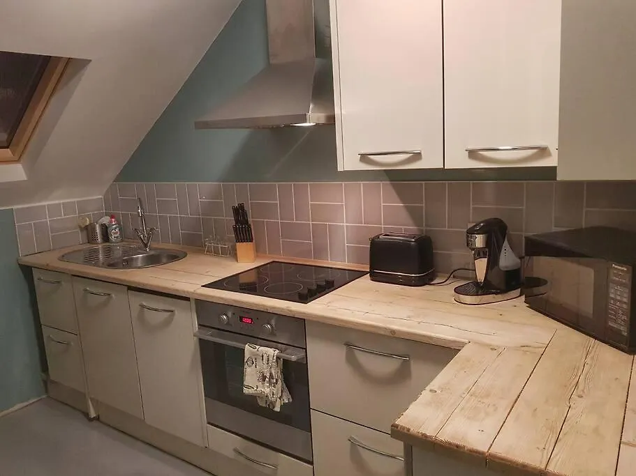 Self-Contained Attic Flat, 15 Mins From The Centre Daire Leeds  0*, Leeds (West Yorkshire) Birleşik Krallık